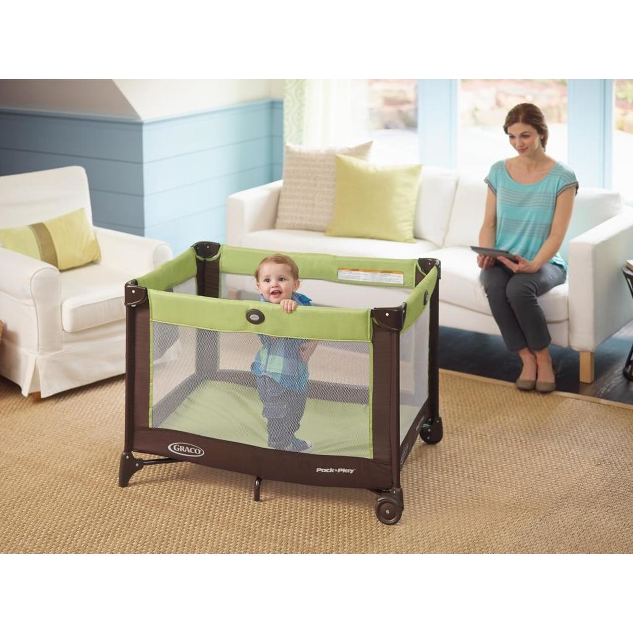 Graco Pack 'n Play On the Go Travel Playard